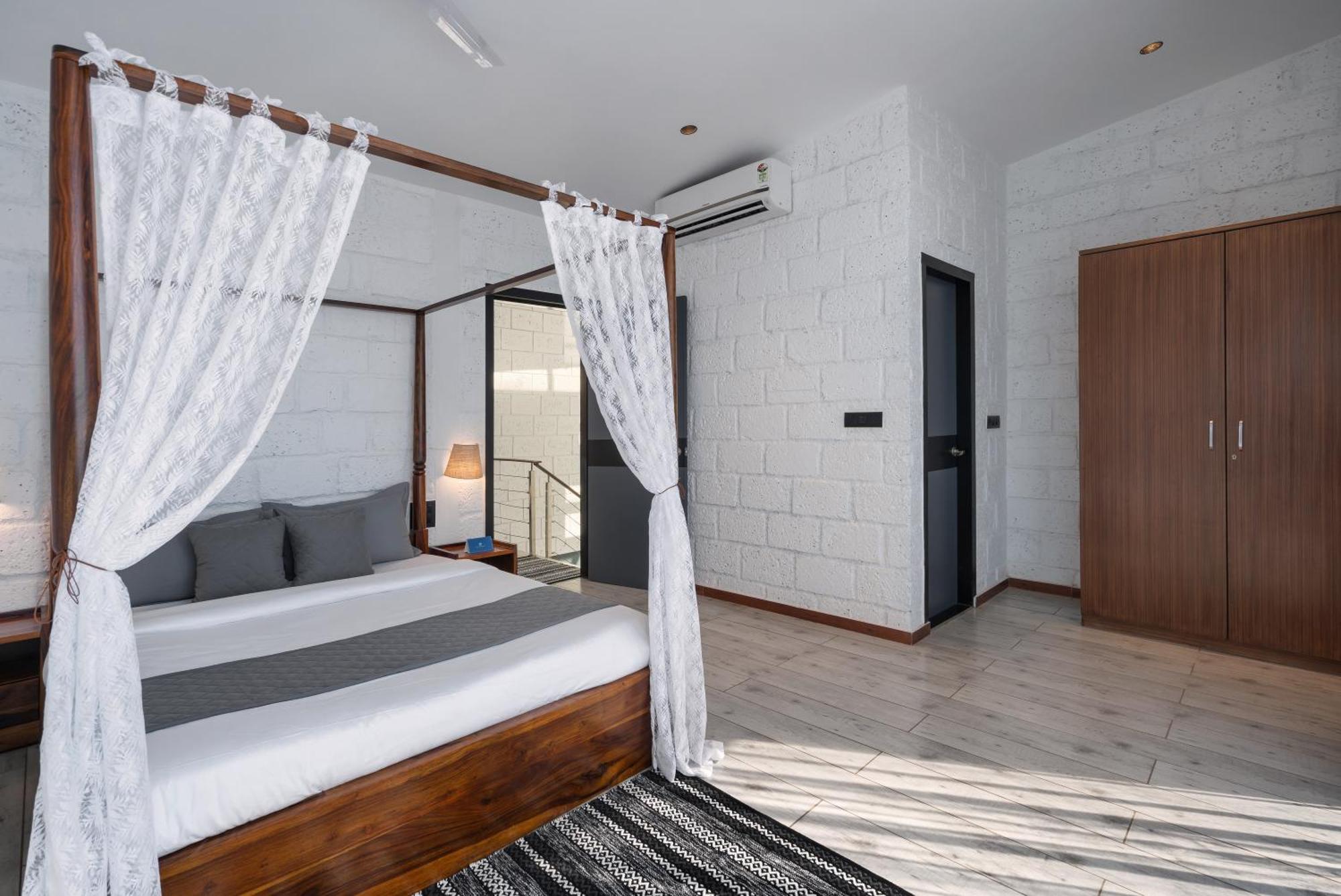 Saffronstays Calvin - 3 Bedroom Pool Villa In Лонавала Экстерьер фото